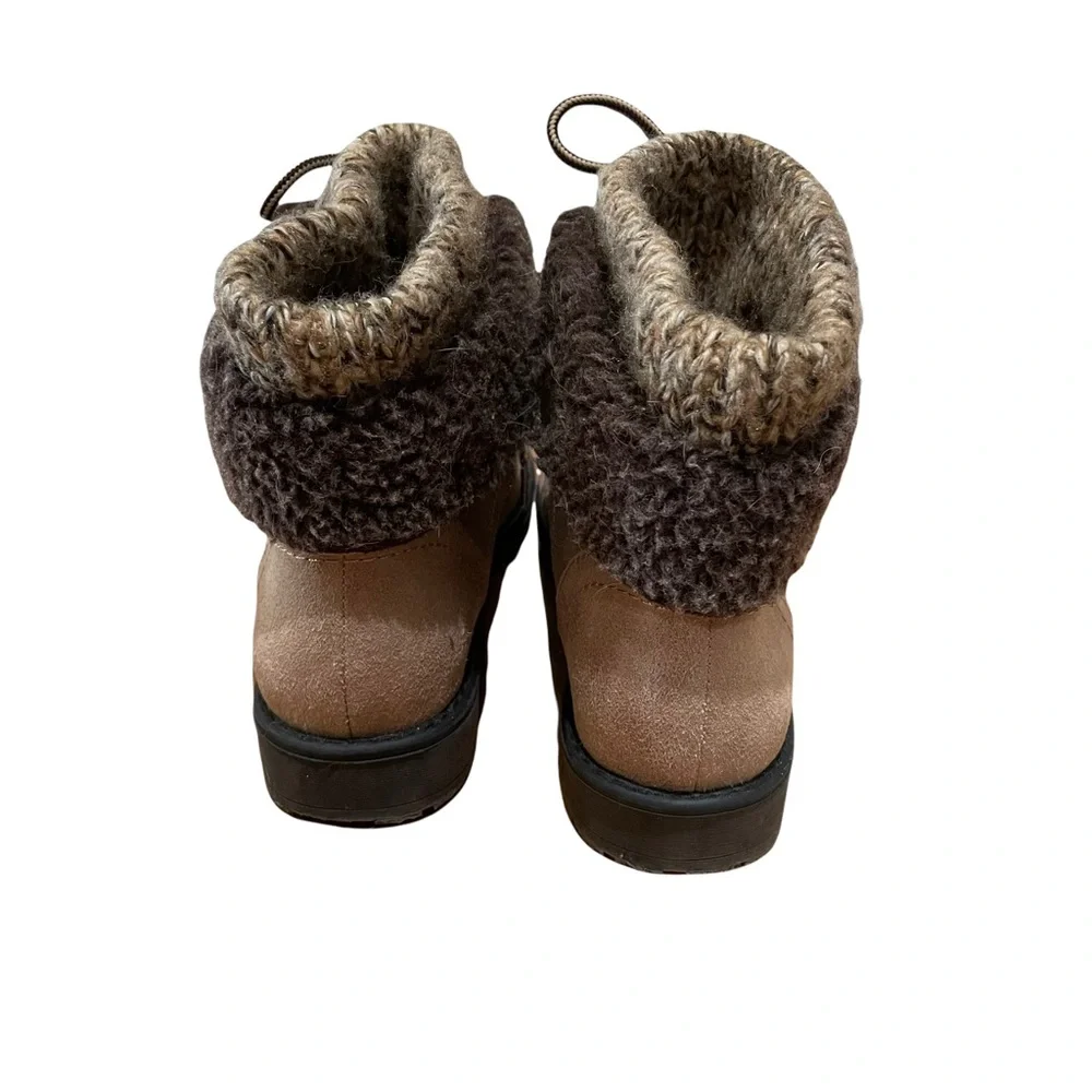 Cliffs by White Mountain Tan Ankle Boots Women’s 5.5 Lace Up Cozy Knit Cuff